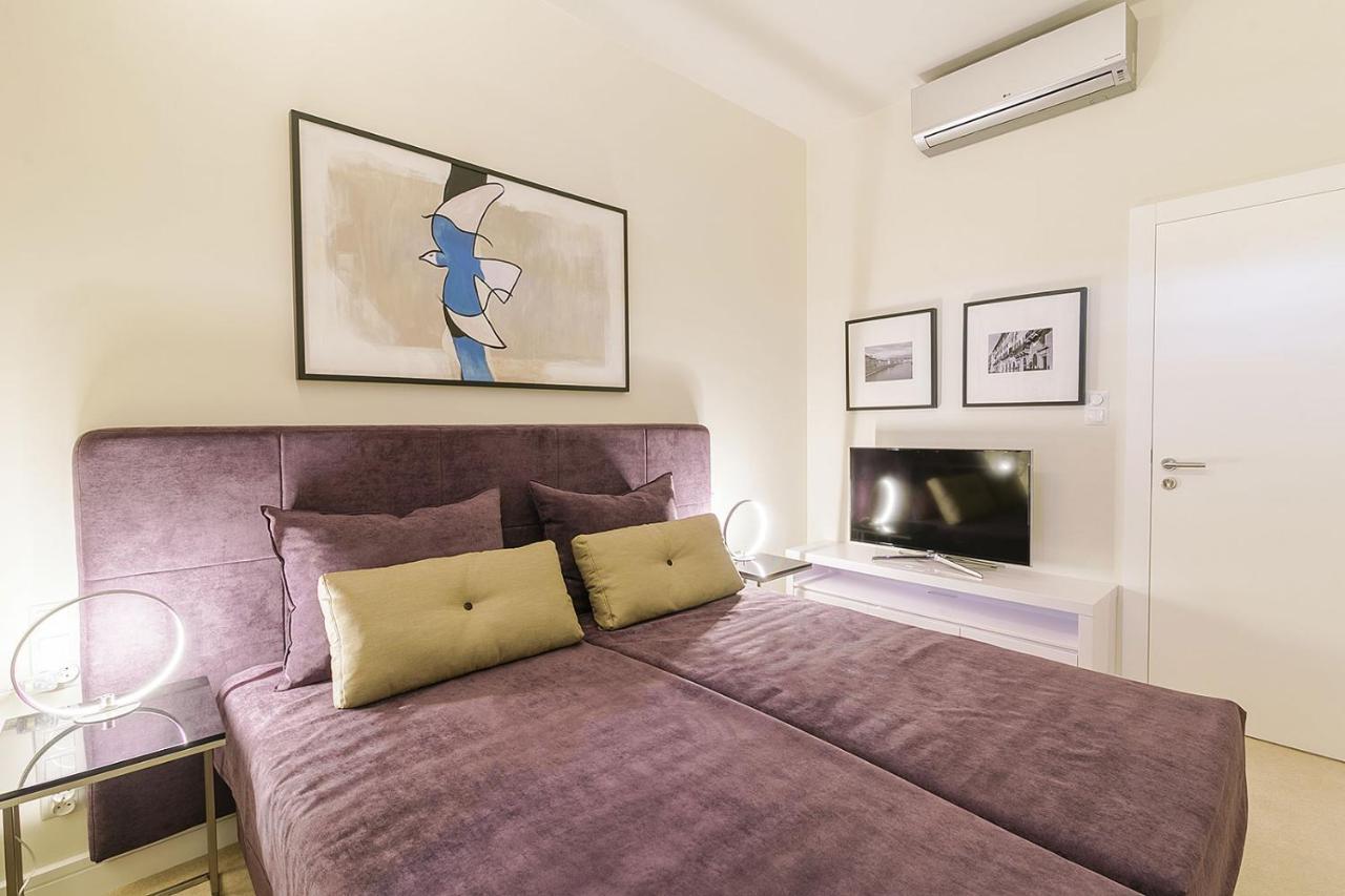 Executive Apartment With Sauna By Grand Apartments 소포트 외부 사진